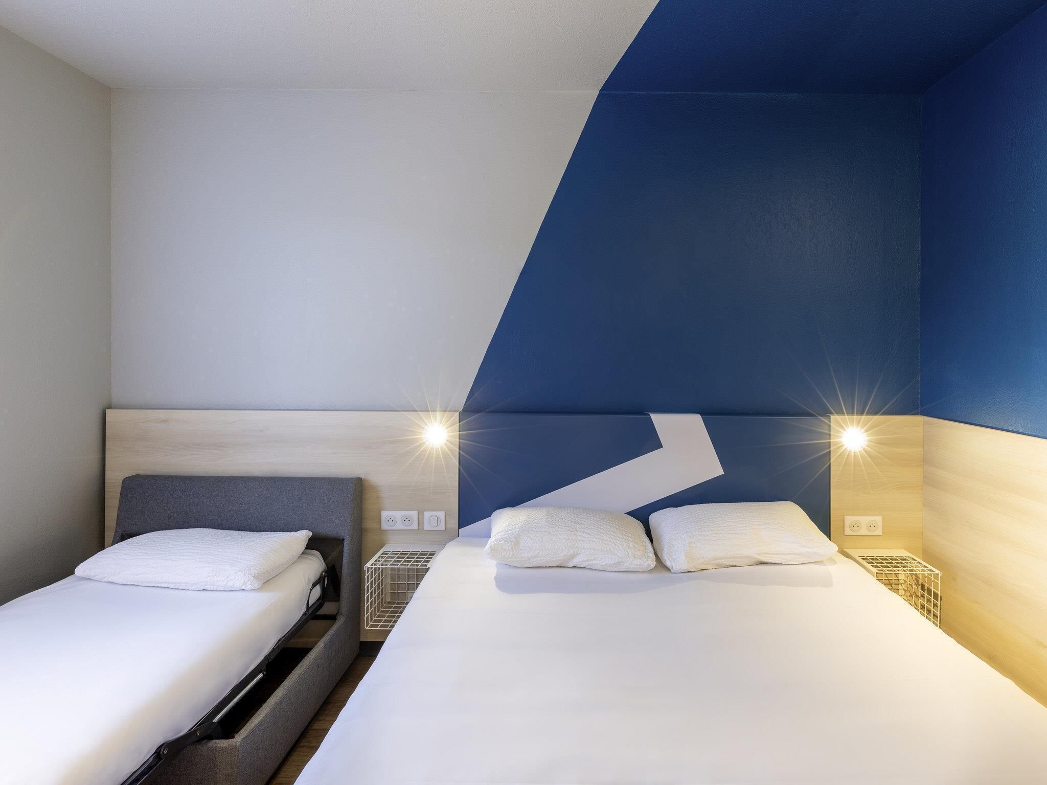 Standard Double Room, Multiple Beds | Hypo-allergenic bedding, individually decorated, individually furnished
