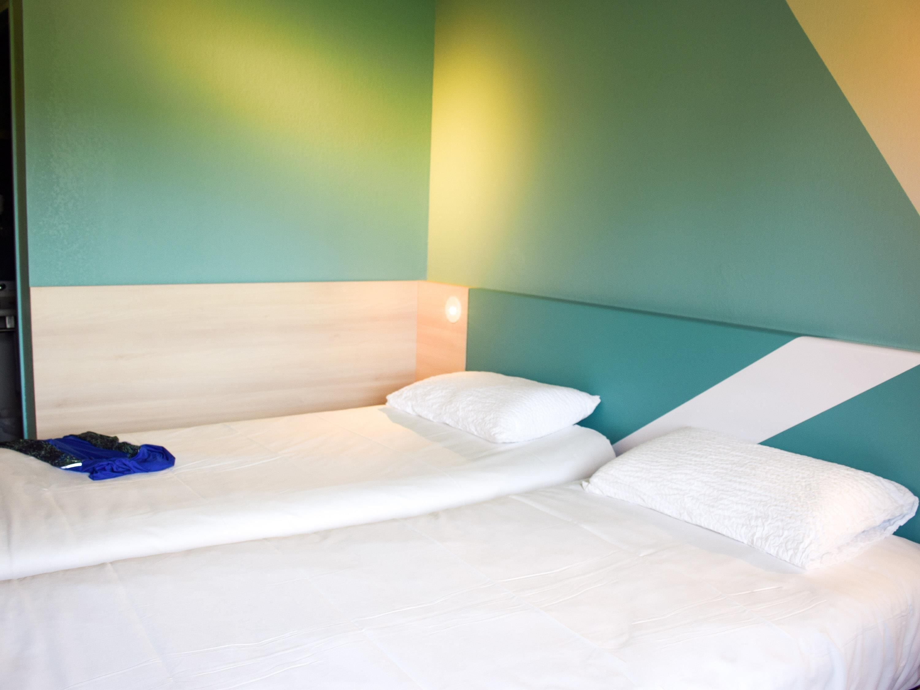 Chambre Standard, 2 lits jumeaux | Literie hypoallergénique, décor unique, ameublement unique
