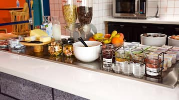 Daily buffet breakfast (EUR 11.50 per person)