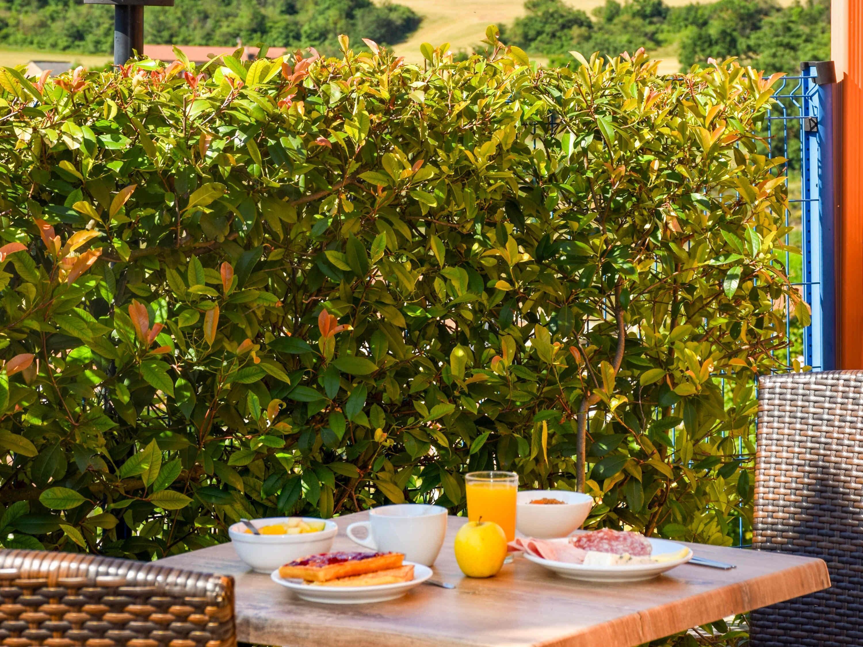 Dagelijks ontbijtbuffet (EUR 11.50 per persoon)