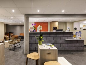 بار (في المنشاة)