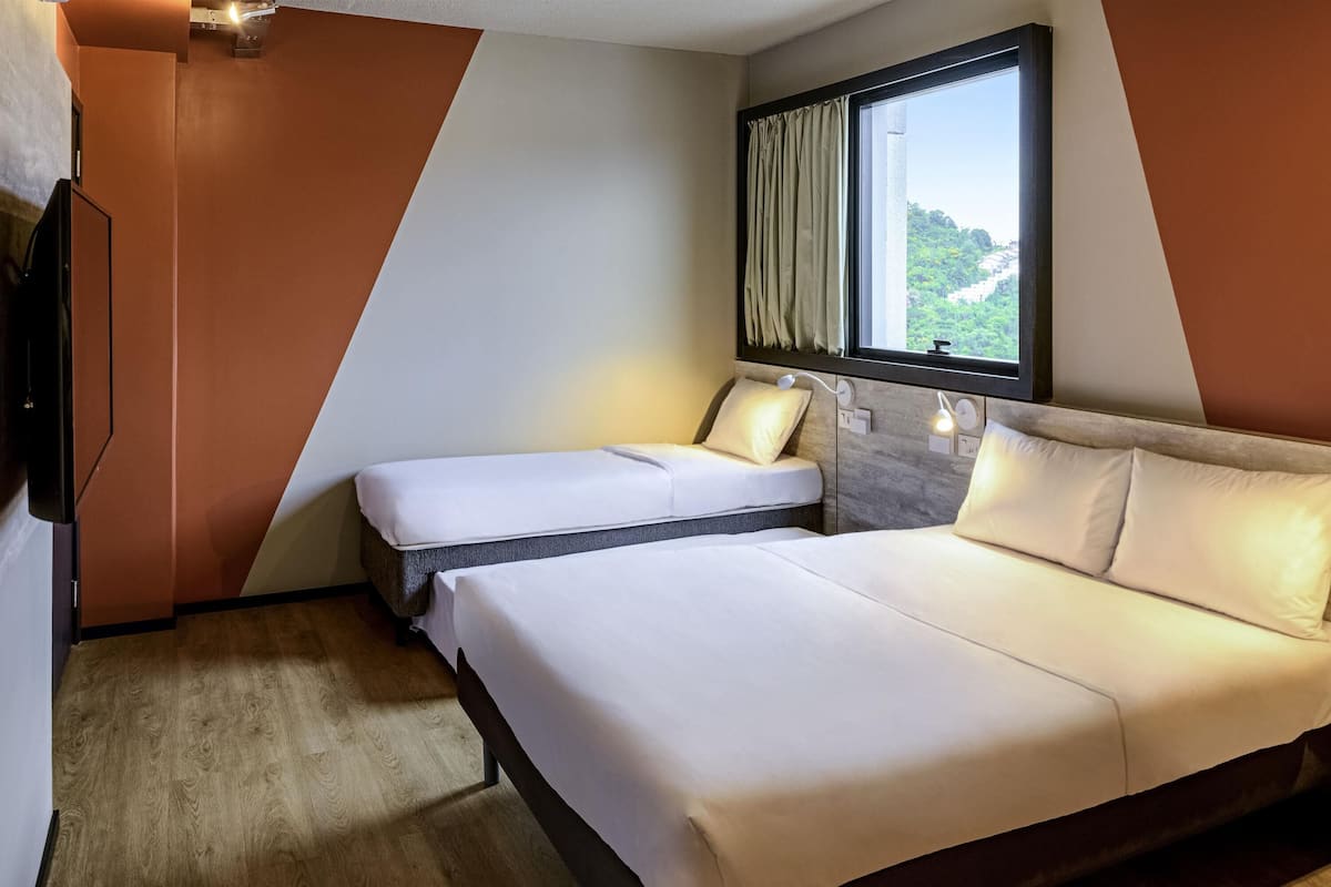 Standaard kamer, 2 tweepersoonsbedden | Gratis wifi, beddengoed