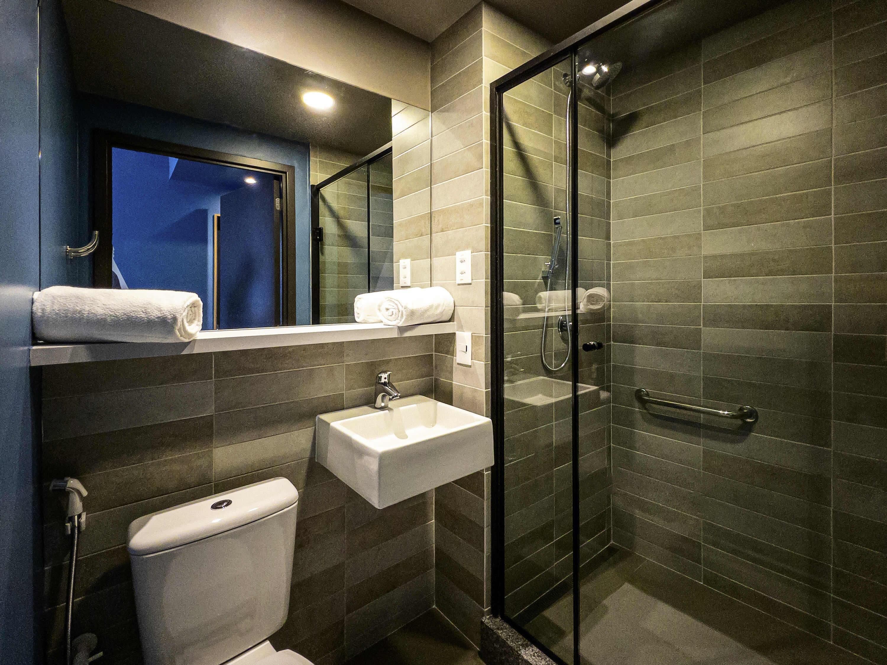 Wi-Fi gratuit, draps fournis