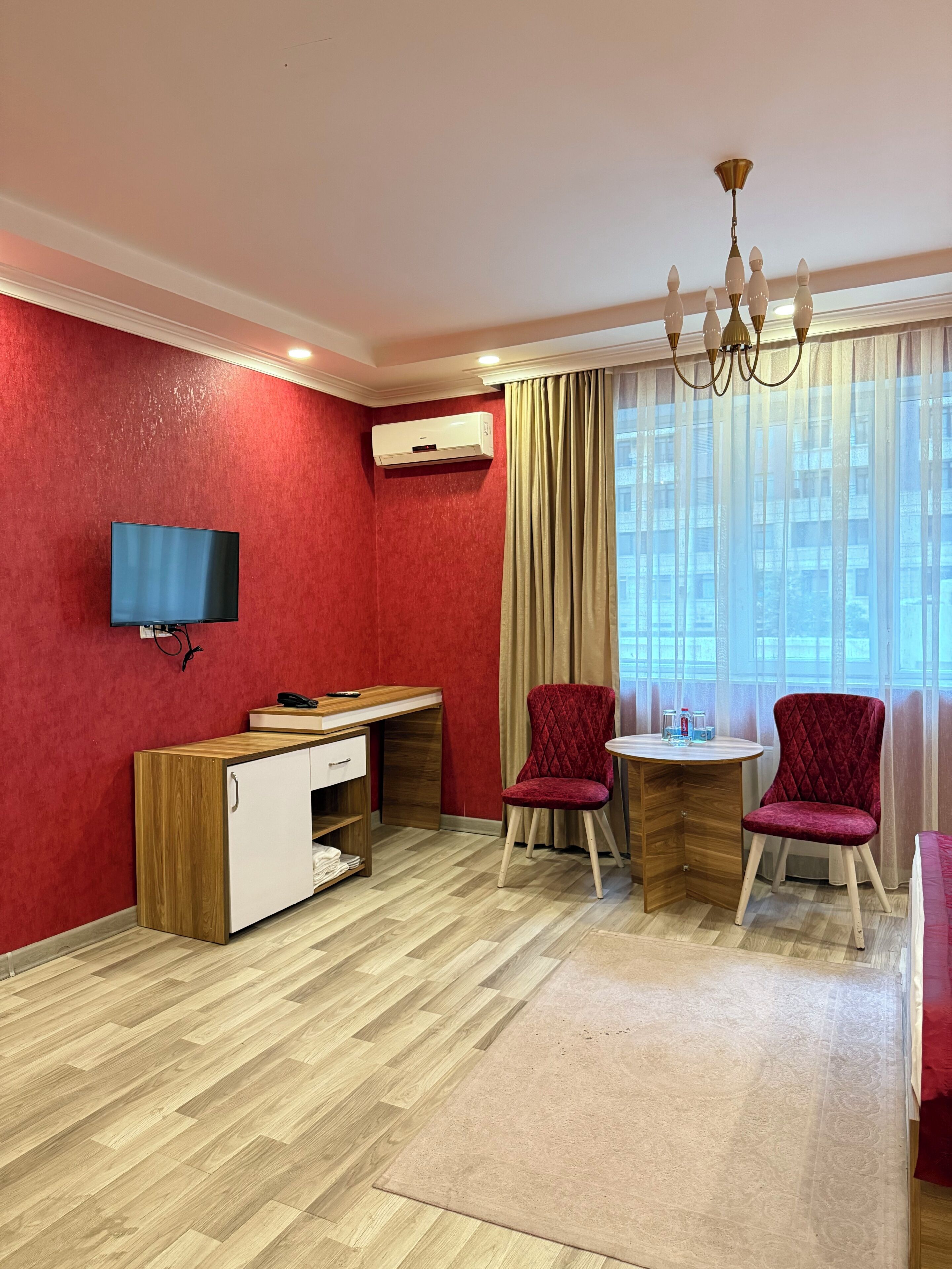 Deluxe-Zimmer | Hochwertige Bettwaren, Pillowtop-Betten, Minibar, individuell dekoriert