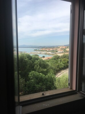 Interior - House with 5 beds 5 minutes walk from the beach (Golfo Aranci)