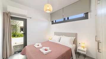 2 bedrooms, desk, iron/ironing board, free WiFi