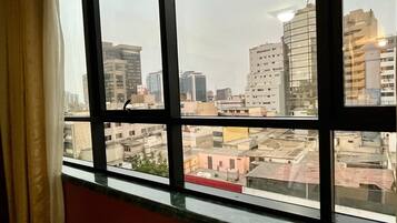 Junior Room | In-room safe, individually furnished, desk, laptop workspace