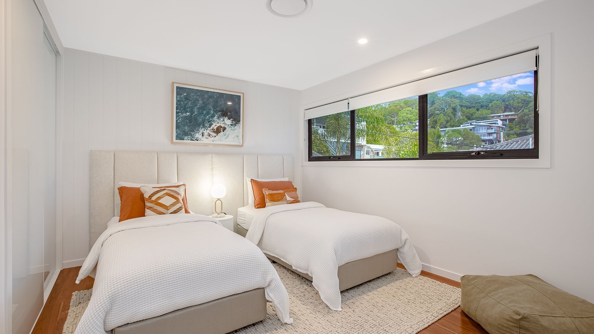 Kirra Bliss - Luxurious and Modern Beach House — image 20