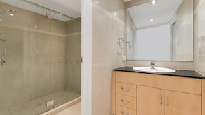 Badewanne, Haartrockner