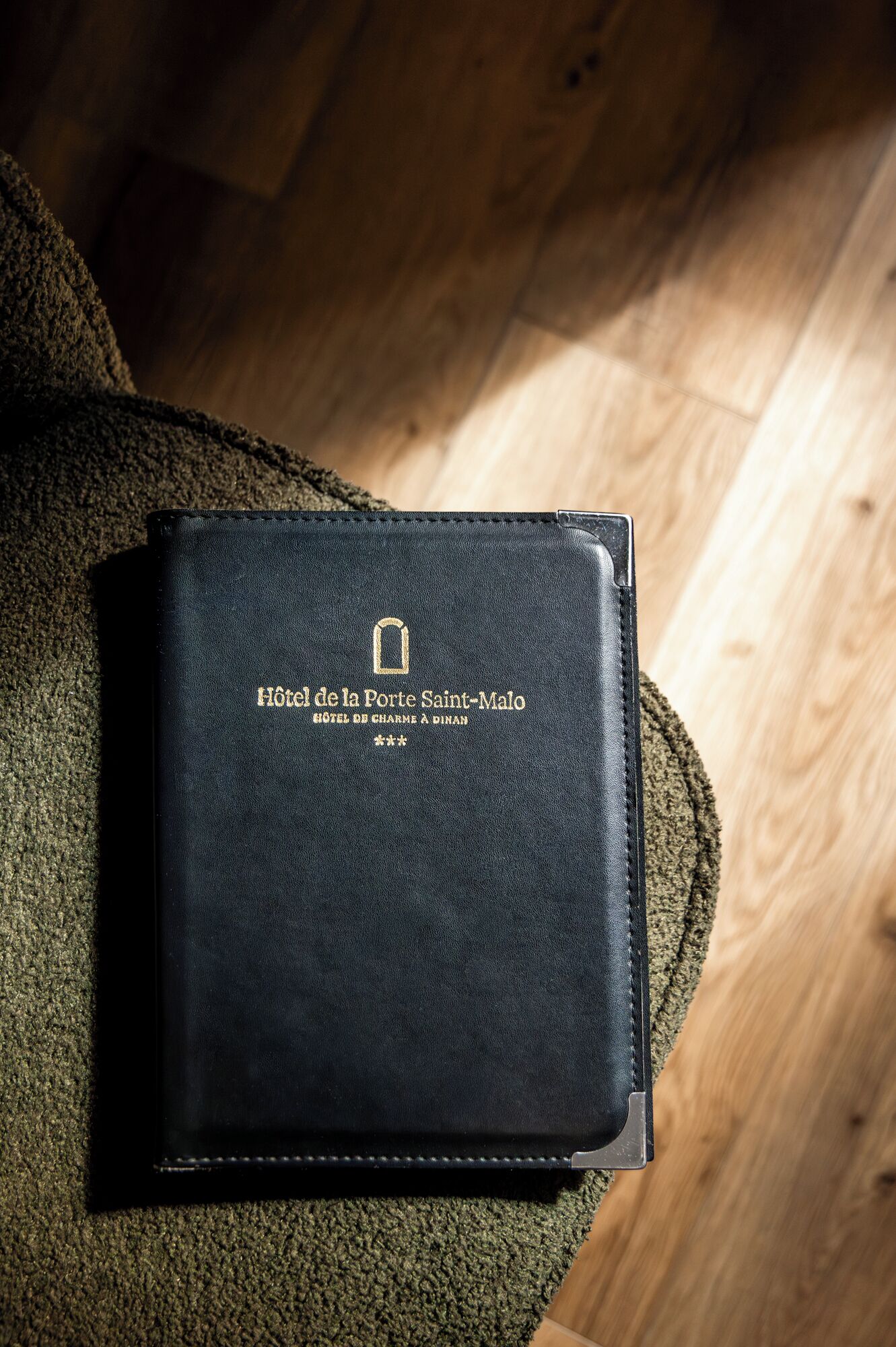 double room | 1 bedroom, blackout curtains, iron/ironing board, free wifi