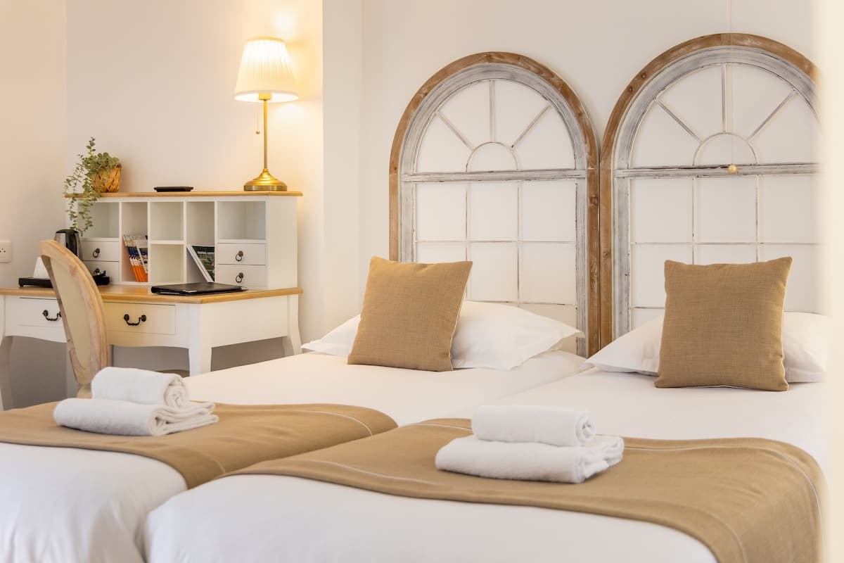 twin room | 1 bedroom, blackout curtains, iron/ironing board, free wifi