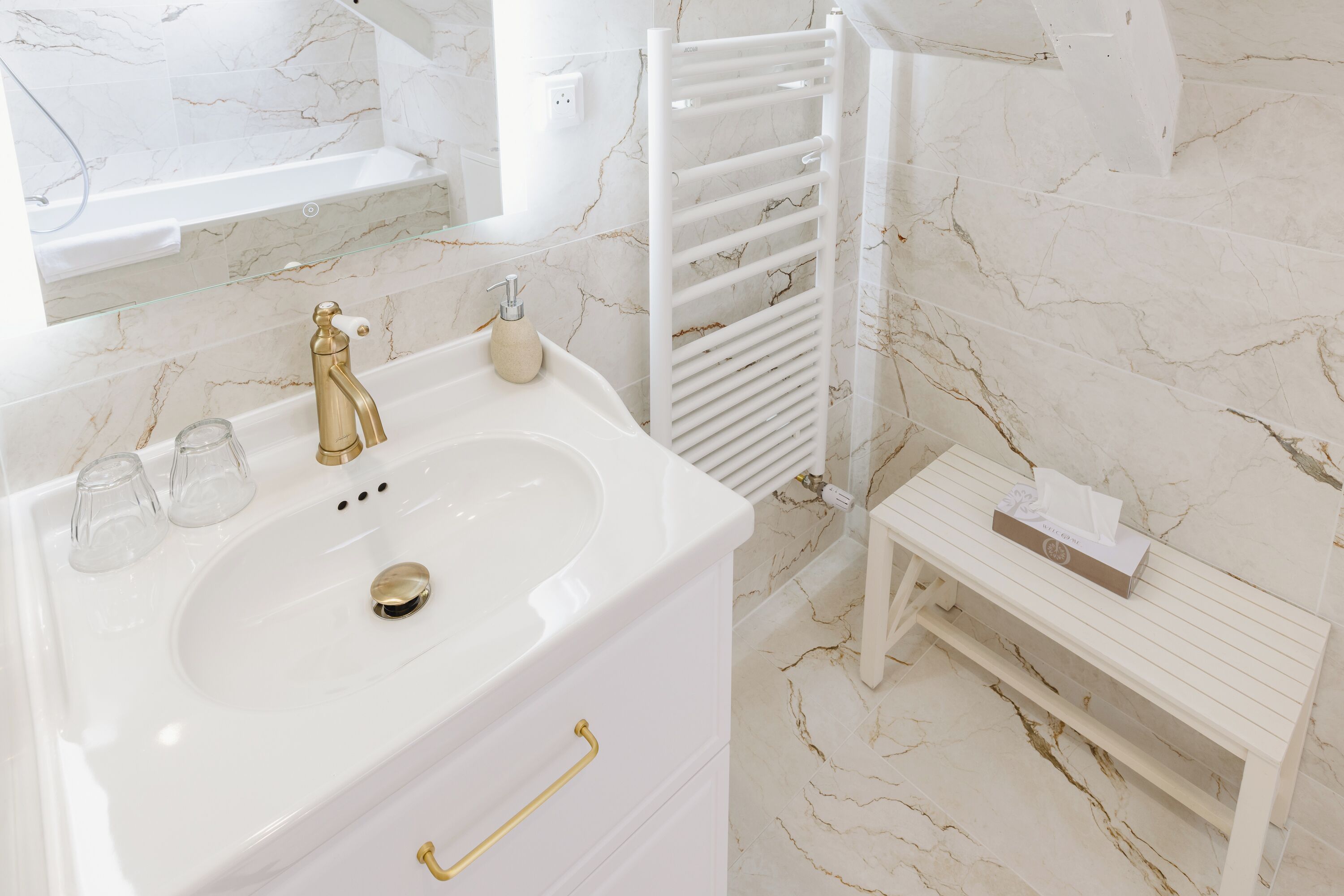 quadruple room | bathroom | hair dryer, towels, soap, shampoo