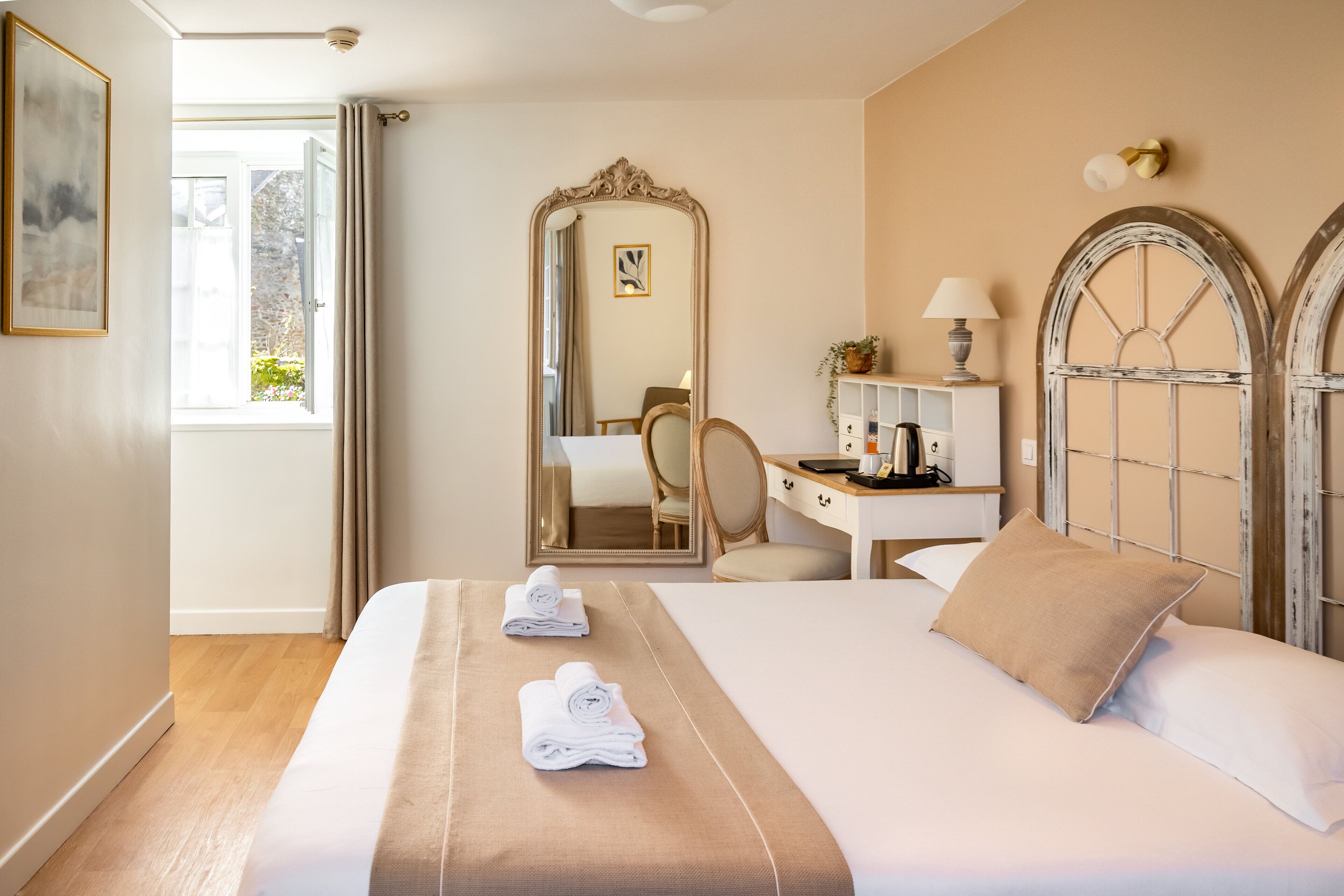 superior double room | 1 bedroom, blackout curtains, iron/ironing board, free wifi