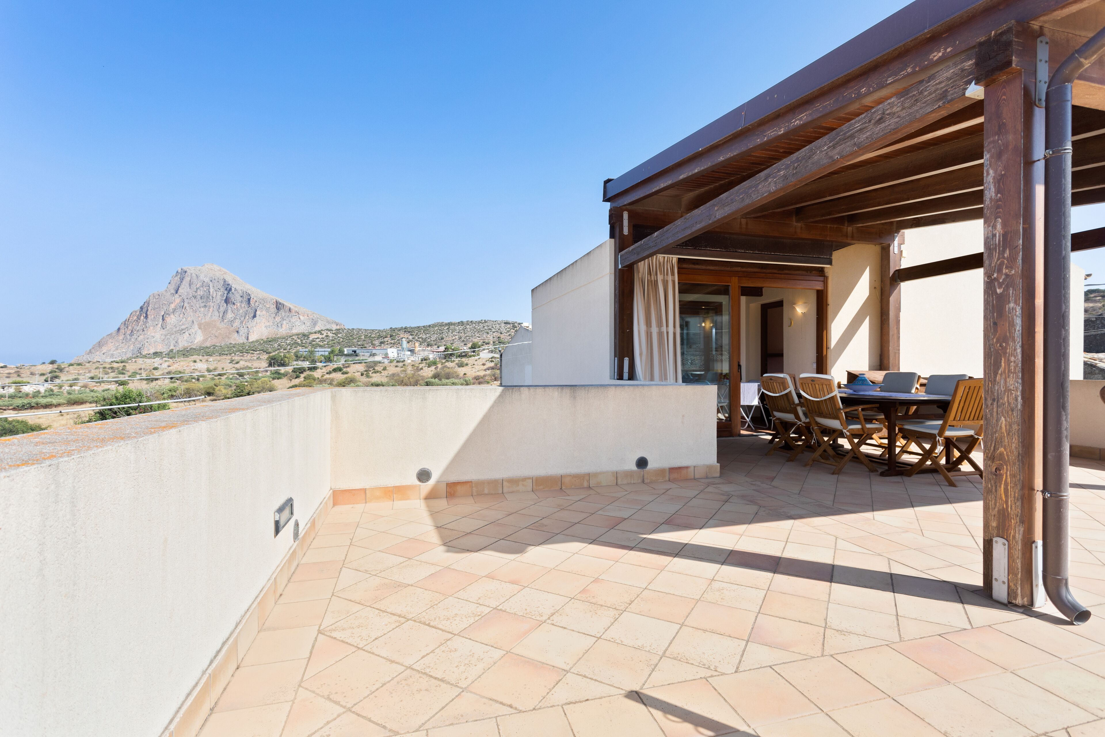 Apartment With Panoramic Terrace, Stunning Seaview!