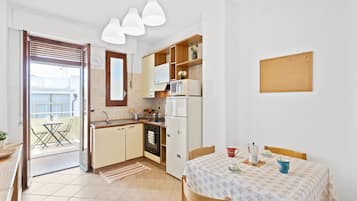 Apartment | Wohnbereich | Fernseher