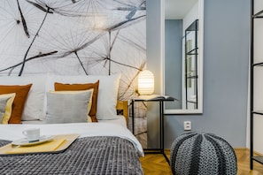 Cortinas blackout, tabla de planchar con plancha y wifi gratis