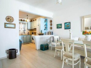 Interior - Seaview Villa Giovanna - Premium Location&Jacuzzi (Platis Gialos)