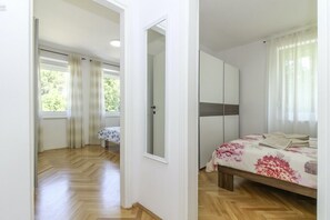 2 chambres, fer et planche à repasser, Wi-Fi, literie fournie