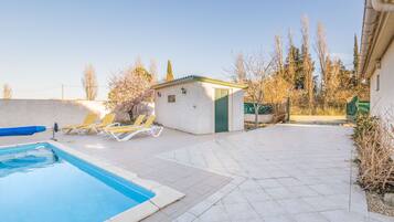 Piscine extérieure, piscine chauffée