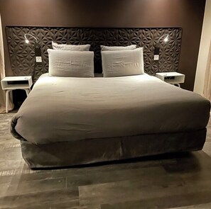 4 chambres, bureau, fer et planche Ă repasser, Wi-Fi