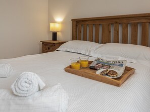4 Schlafzimmer, Bügeleisen/Bügelbrett, kostenloses WLAN, Bettwäsche