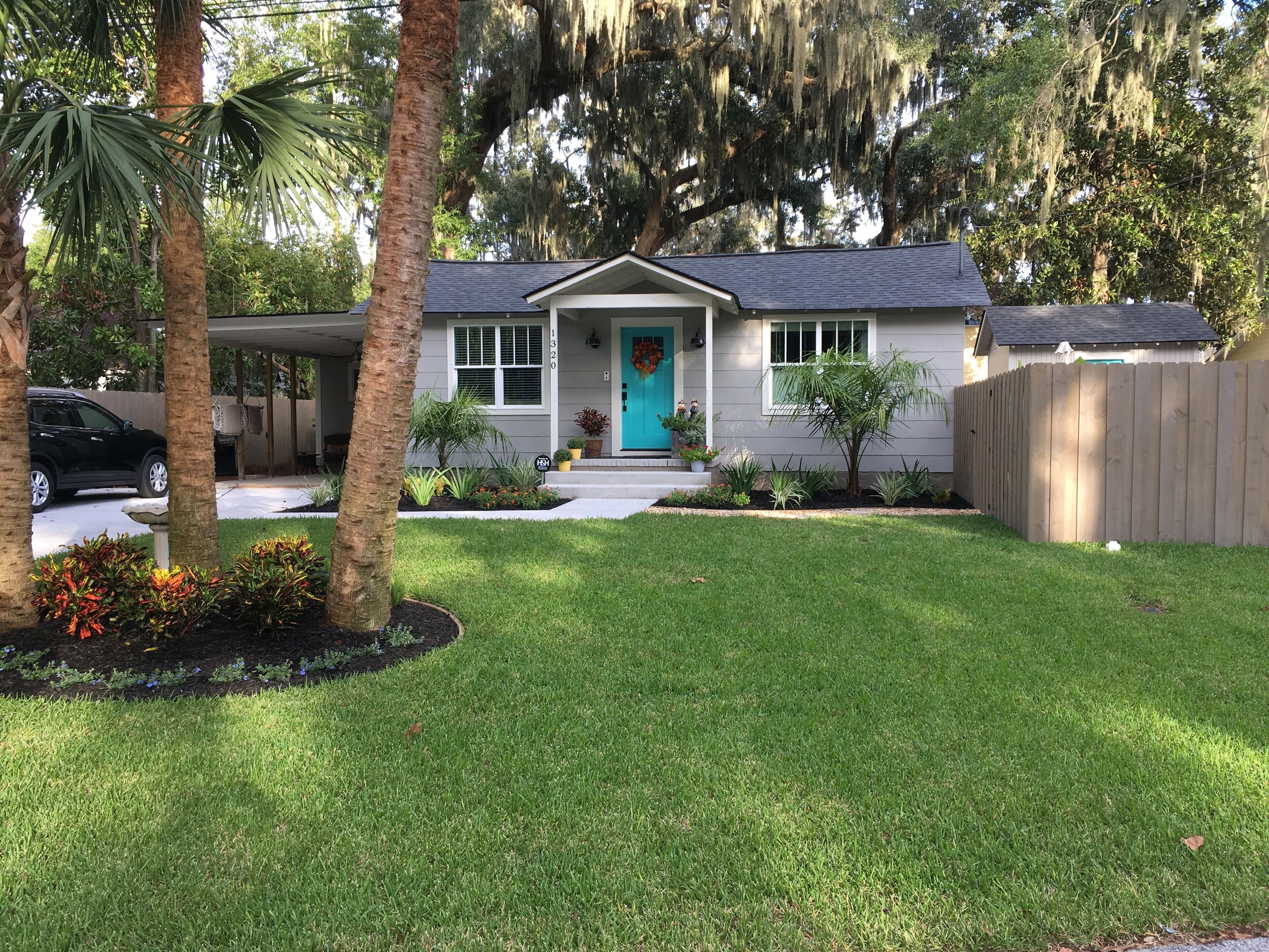Downtown Bungalow close to Jekyll & Saint Simons Island