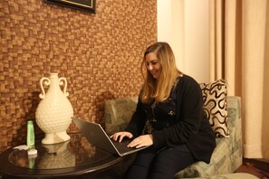 Nicht klassifiziertes Bild, 5 von 16, Schaltfläche