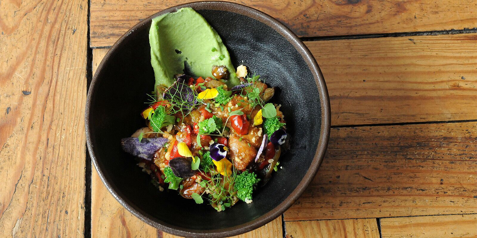 superior front room | in-room dining