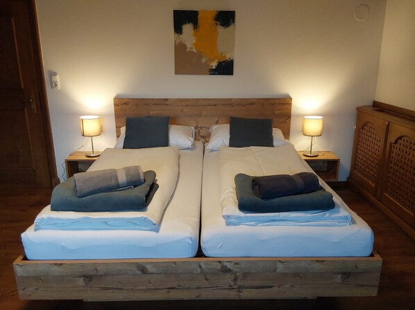 1 bedroom, free WiFi, bed sheets