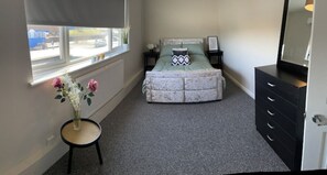 3 bedrooms, iron/ironing board, travel crib, free WiFi