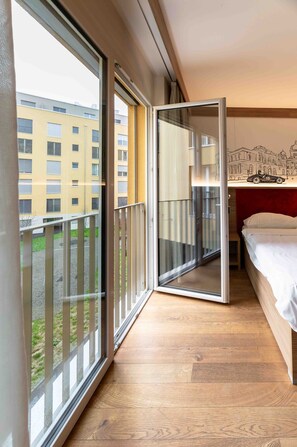 Courtyard view - Los Lorentes Residences (Bern)