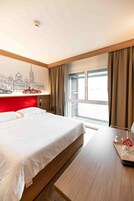 Caja de seguridad en la habitación y escritorio 