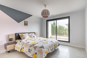 4 bedrooms, free WiFi, bed sheets - L'Attrape Rêves - Four Bedroom House, Sleeps 10 (Villelongue-Dels-Monts)