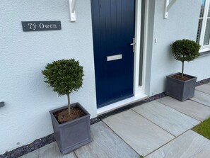 Cottage | Interior - Ty Owen (Bangor)