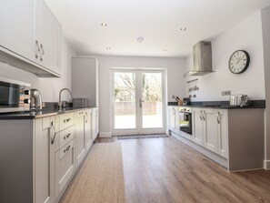 Cottage | Interior - Ty Owen (Bangor)