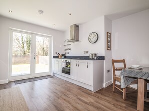 Cottage | Interior - Ty Owen (Bangor)