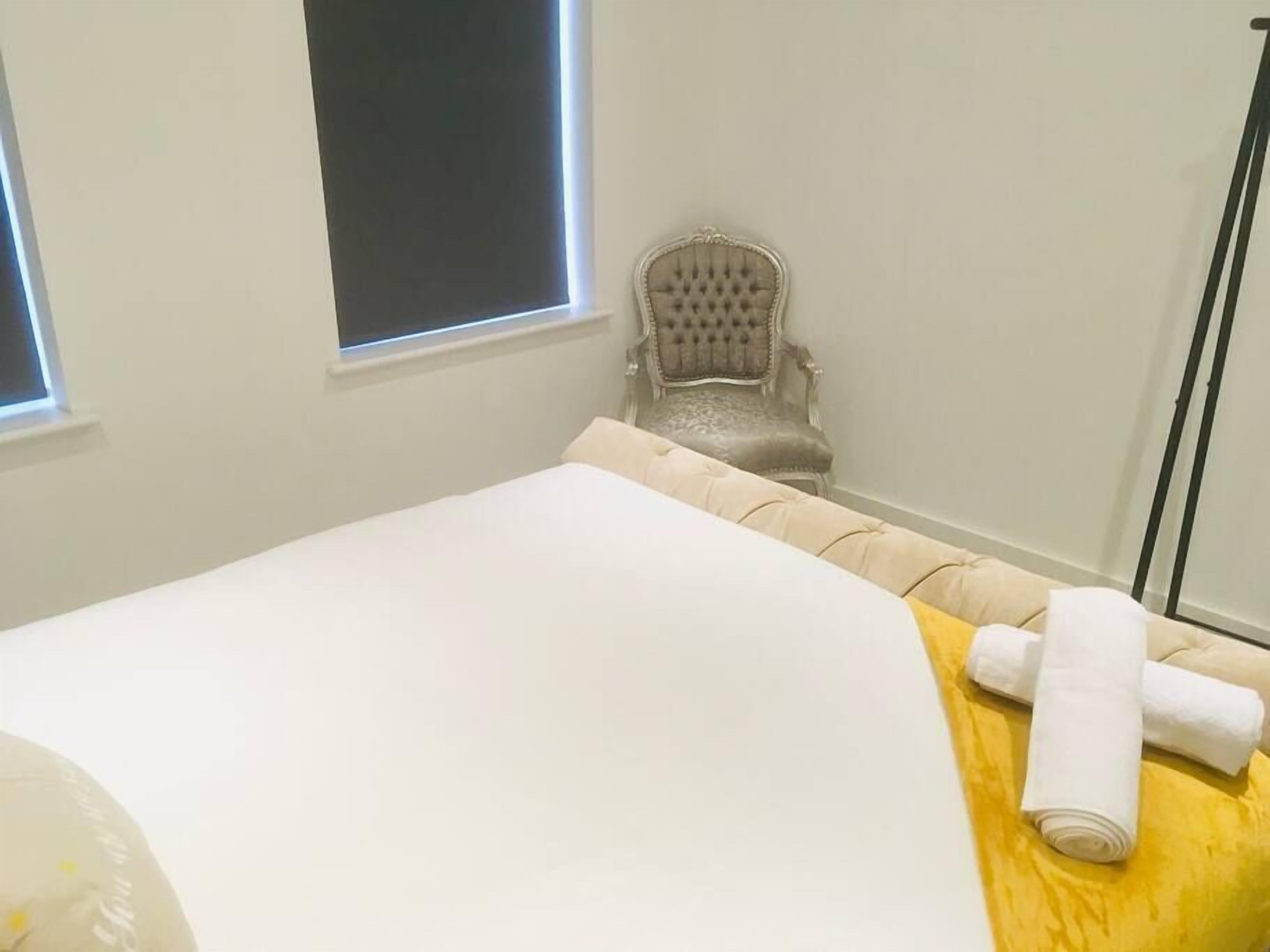 Huntingdon Apartment with Parking