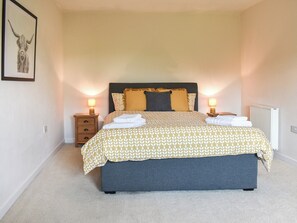 3 bedrooms, free WiFi, bed sheets - 3 bedroom accommodation in Ireby, near Wigton (Ireby, near Wigton)