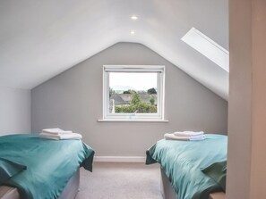 3 bedrooms, free WiFi, bed sheets