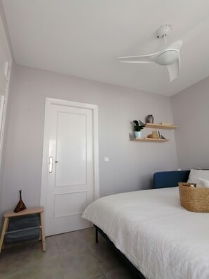 2 habitaciones, cuna de viaje, wifi gratis y ropa de cama 