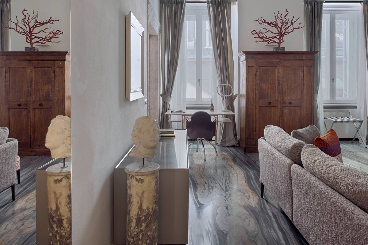 Apartamento Confort | Ropa de cama de alta calidad y edredones de plumas