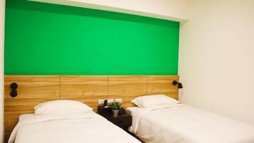 Standard Twin Room, No Windows | Desk, free WiFi