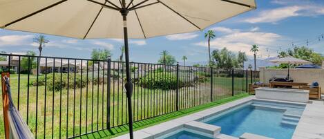 Piscine extérieure, piscine chauffée