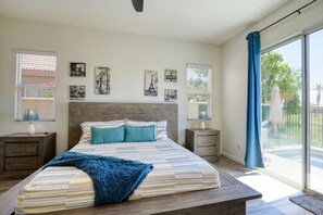 3 Schlafzimmer, Schreibtisch, Bügeleisen/Bügelbrett, Reisekinderbett