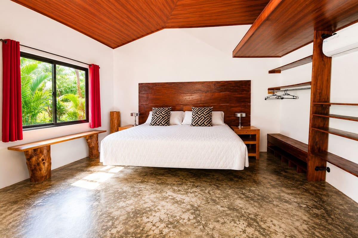 Comfort-Studiosuite, Poolblick