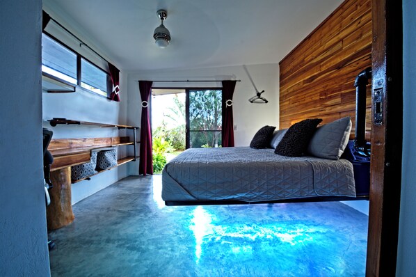 Romantic Double Room, Pool View | Egyptian cotton sheets, premium bedding, pillowtop beds, in-room safe - Casa Swell Coronado (Las Lajas)