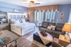 Room - Shores of Panama 1 Bedroom Condos by Vacations Perfected (Panama City Beach)