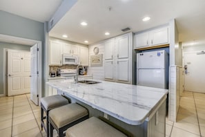 Condo, 2 chambres | Cuisine privée