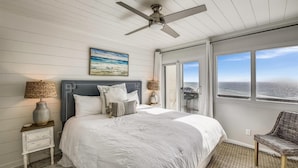 Condo, 3 Bedrooms - Pinnacle Port by Vacations Perfect (Panama City Beach)