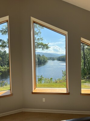 Interior - Private location with spectacular river and mountain views! (Bethel)